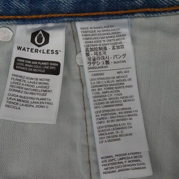 Levi's 469 Loose Shorts Big Men's Size 52 Blue Denim Cotton Raw Hem - Picture 8 of 9